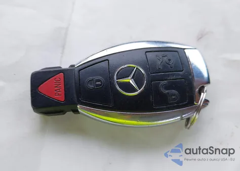 2012 Mercedes-Benz C 250 from USA, damaged, VIN WDDGJ4HB1CF852051